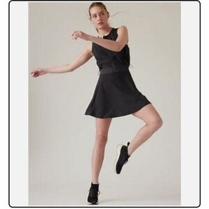 Athleta Venture Out Dress with built in shorts